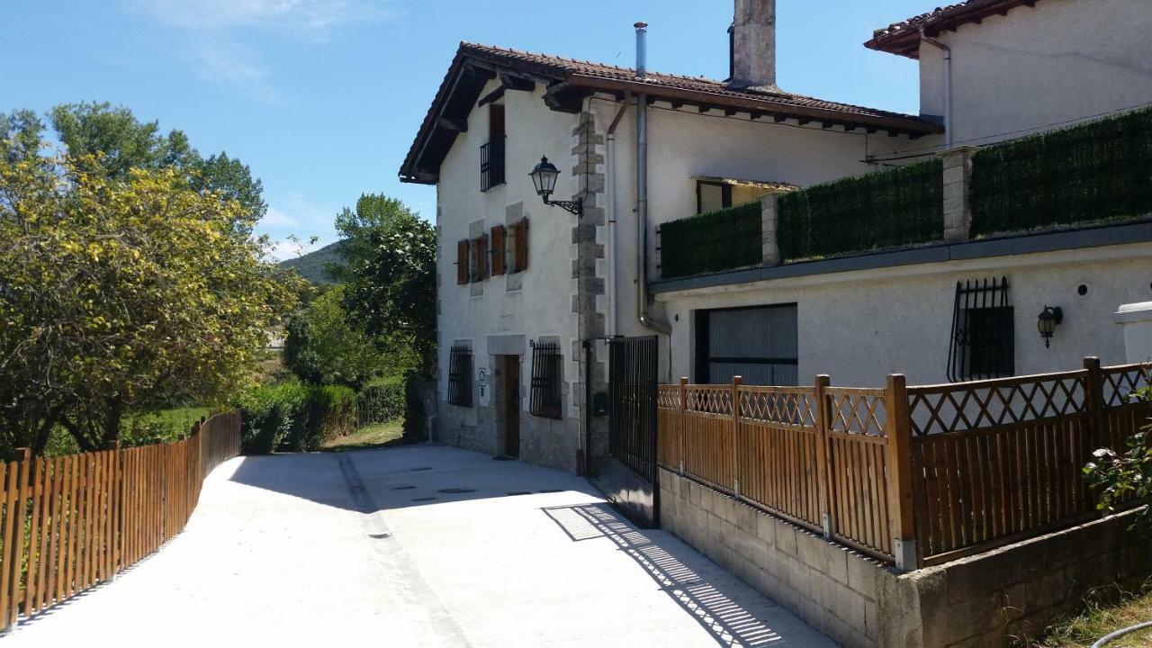 Casa Rural Zubiarena Satrustegui Luaran gambar
